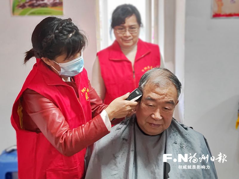 鼓樓區(qū)學(xué)雷鋒月暨《福建省志愿服務(wù)條例》宣傳活動(dòng)啟動(dòng)