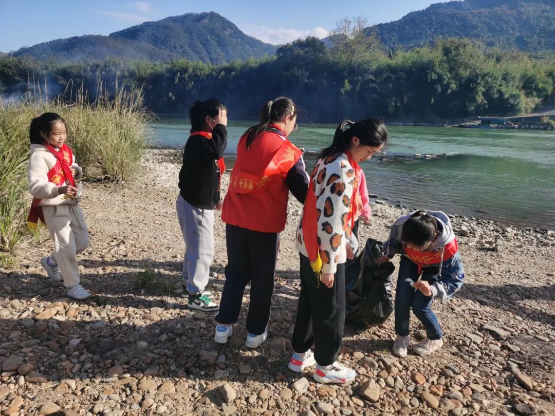 連江這樣的“雷鋒式”好少年,愛了愛了! 連江這樣的“雷鋒式”好少年,愛了愛了!