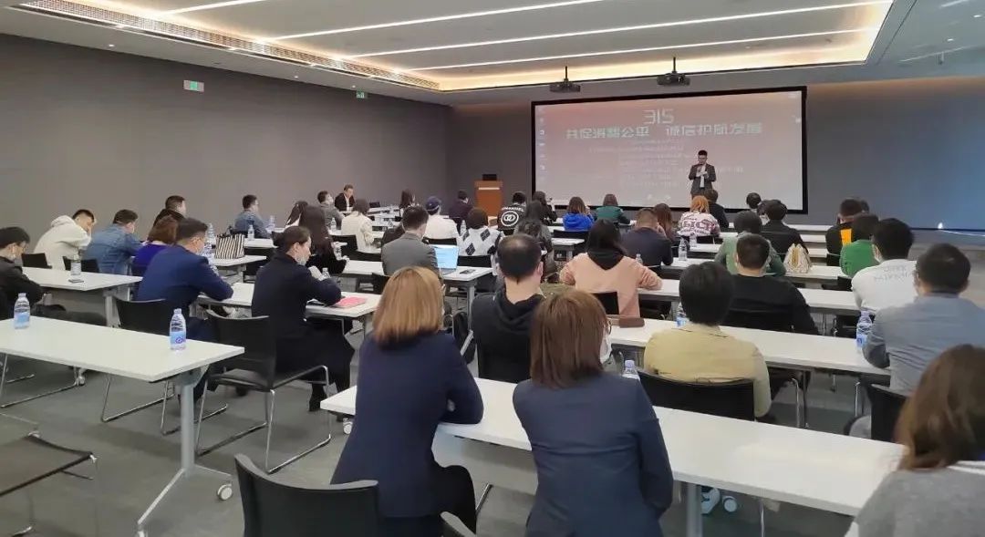 臺江開展3.15國際消費者權(quán)益保護宣傳周活動 臺江開展3.15國際消費者權(quán)益保護宣傳周活動