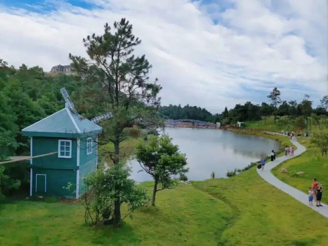 新晉網紅打卡地!福州鼓嶺柱里露營地“火”上央視 新晉網紅打卡地!福州鼓嶺柱里露營地“火”上央視