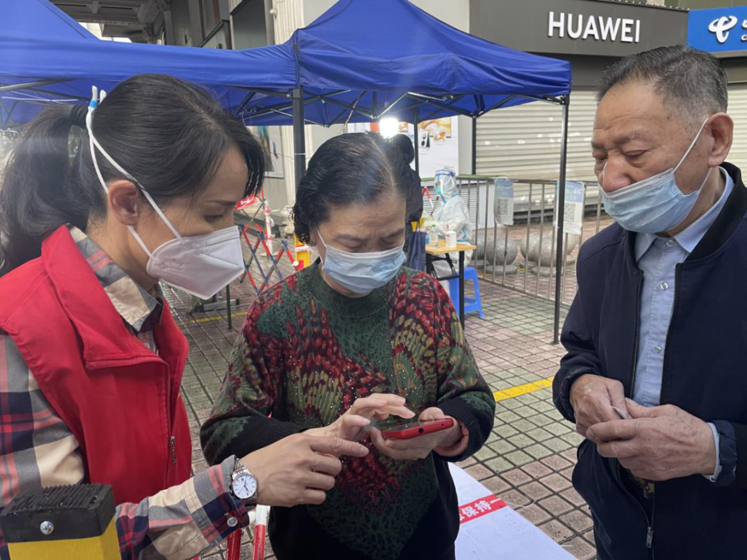 劉曉瀅:第一書記履責忙,“無疫”創建顯擔當 劉曉瀅:第一書記履責忙,“無疫”創建顯擔當