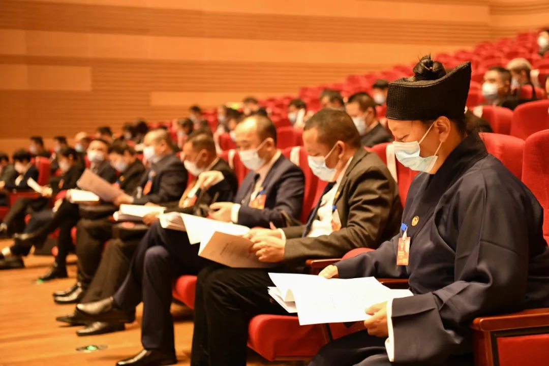 閩清縣政協十四屆二次會議開幕